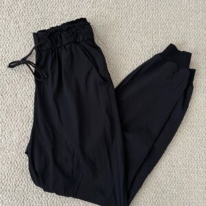Lululemon black scuba pant
